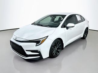 Used 2024 Toyota Corolla SE FWD video 3
