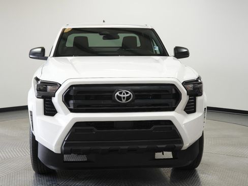 Used 2025 Toyota Tacoma SR RWD image 2