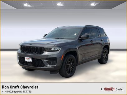 Used 2025 Jeep Grand Cherokee Altitude