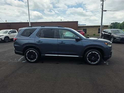 New 2026 Honda Pilot Touring image 2
