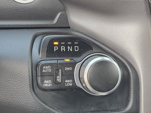 Used 2022 RAM 1500 Big Horn AWD/4WD image 12
