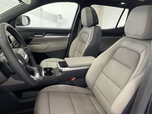 New 2026 GMC Terrain Elevation w/ Elevation Premium Package image 15