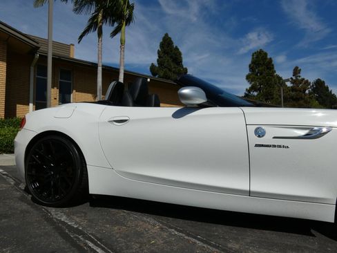 Used 2015 BMW Z4 sDrive35is image 7