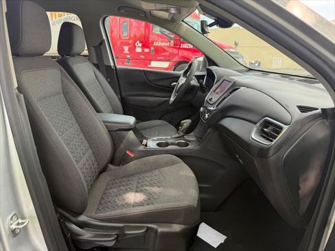 Used 2022 Chevrolet Equinox LT FWD image 12