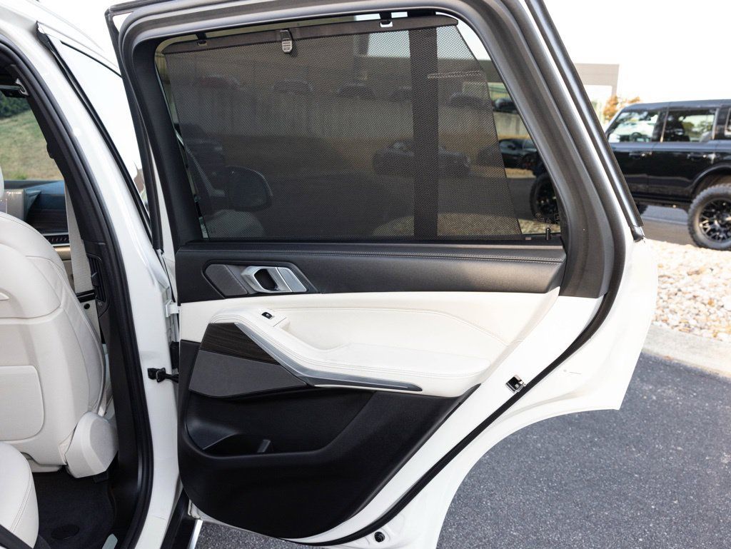 Used 2026 BMW X5 xDrive50e w/ Executive Package AWD/4WD image 62