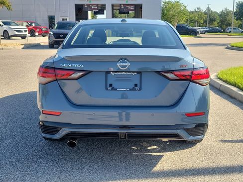 Certified 2025 Nissan Sentra SR FWD image 7
