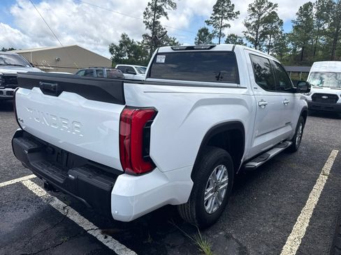 Used 2023 Toyota Tundra SR5 w/ SR5 Premium Package AWD/4WD image 8