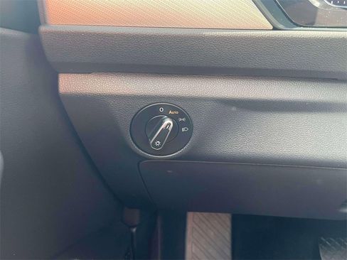 Used 2022 Volkswagen Jetta S image 19