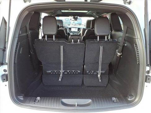 New 2026 Chrysler Pacifica Select image 13