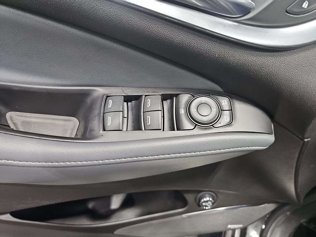 Used 2021 Buick Enclave Essence w/ Sound and Sites Package AWD/4WD image 29