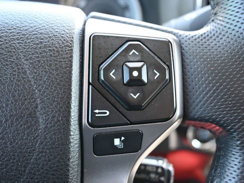 Used 2023 Toyota Tacoma SR5 RWD image 11