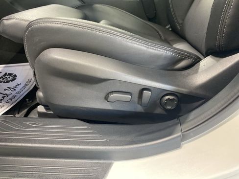 Used 2023 Subaru Outback Limited image 22