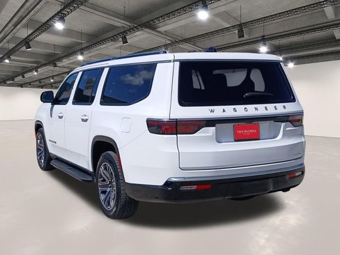 Used 2024 Jeep Wagoneer L Series II w/ Flexible Seating Group image 14