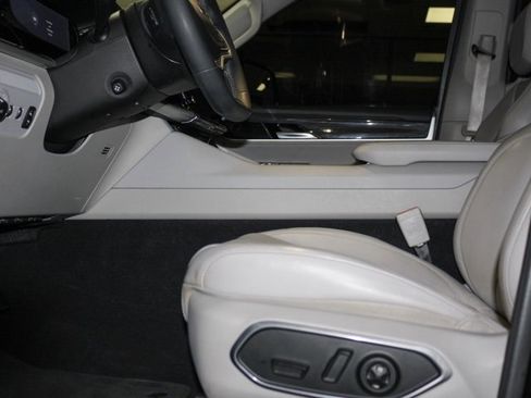 Used 2022 Jeep Wagoneer Series II w/ Premium Group I image 10