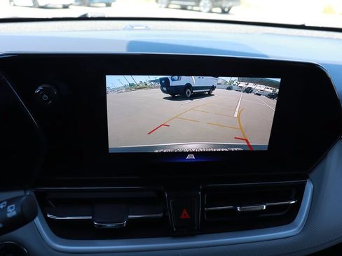 Used 2025 Chevrolet TrailBlazer LT FWD image 27