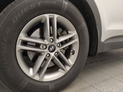 Used 2018 Hyundai Santa Fe Sport w/ 2.4L Value Package 02 FWD image 31