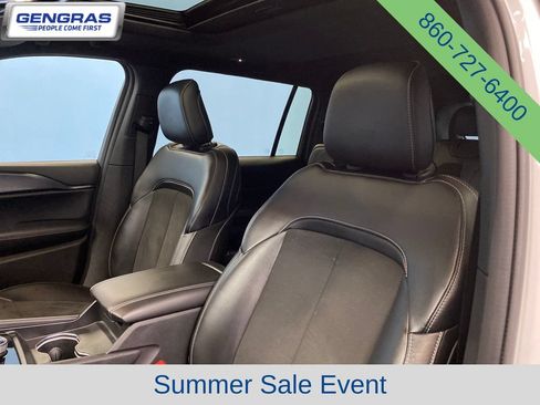 Used 2023 Jeep Grand Cherokee L Laredo AWD/4WD image 10