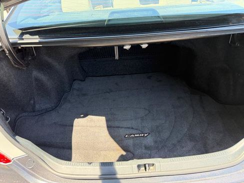 Used 2012 Toyota Camry LE FWD image 11
