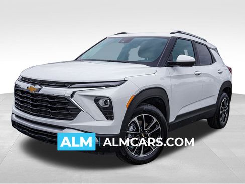 Used 2026 Chevrolet TrailBlazer LT w/ LT Cold Weather Package image 1