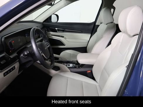 Used 2025 Kia Telluride S FWD image 16