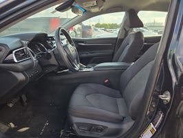 Used 2018 Toyota Camry LE FWD image 8