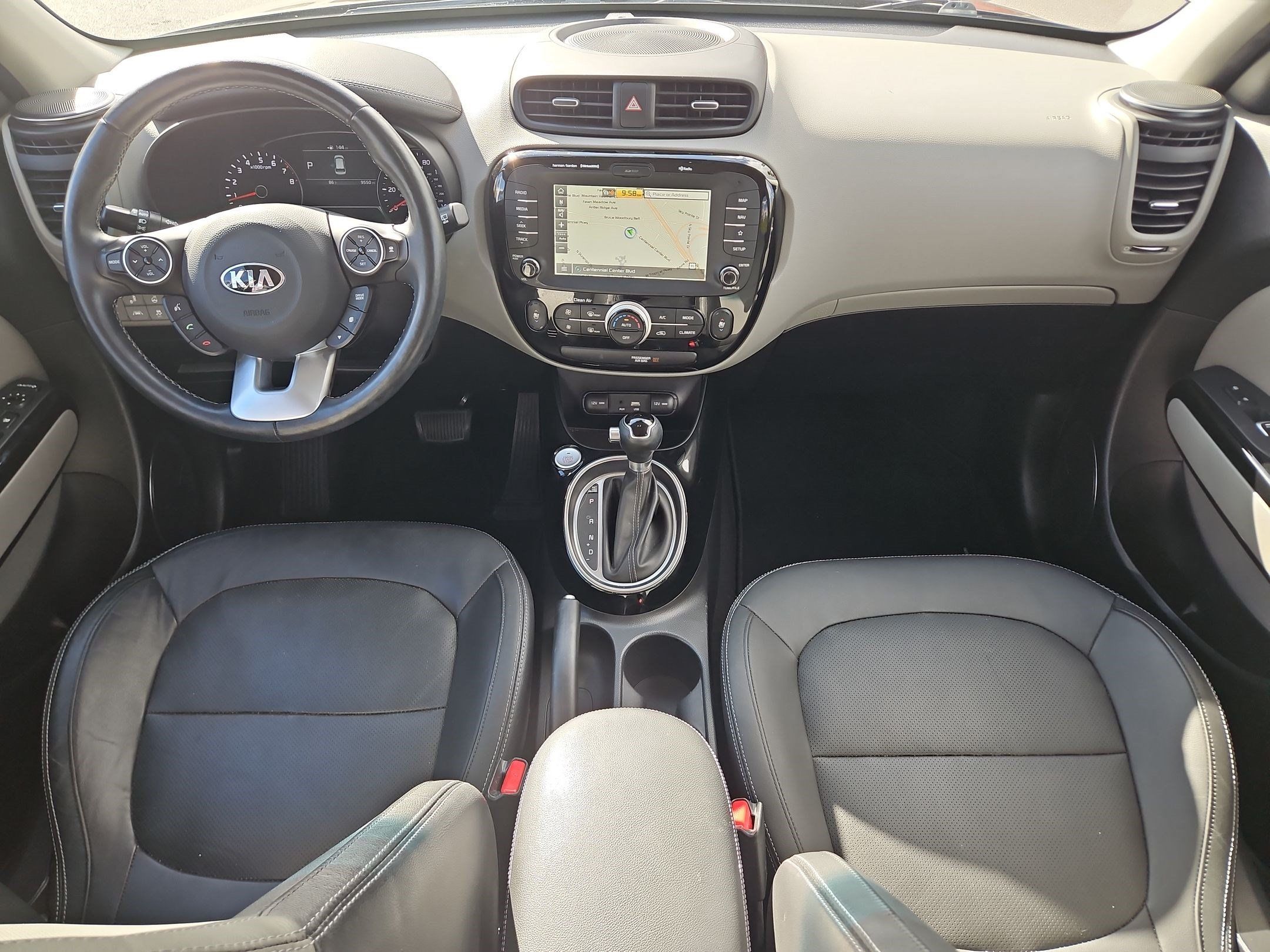 Used 2018 Kia Soul + w/ + Primo LIT Package FWD image 27