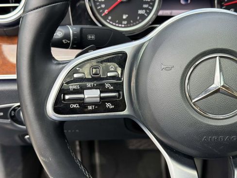 Used 2019 Mercedes-Benz E 300 image 23