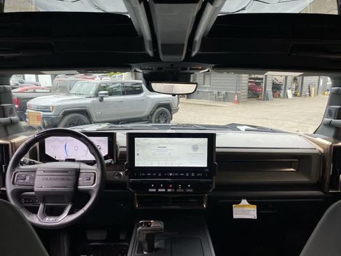 Used 2025 GMC Hummer EV 3X w/ Battery Pack, 24 Module Pack AWD/4WD image 12