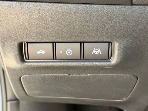 New 2026 Nissan Sentra SR FWD image 12