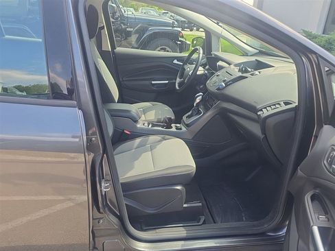 Used 2018 Ford C-MAX SE w/ Cold Weather Package FWD image 19