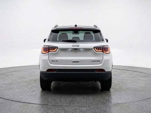 Used 2025 Jeep Compass Limited image 7