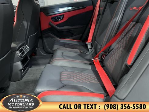 Used 2023 Lamborghini Urus S AWD/4WD image 21