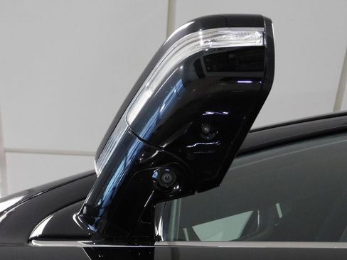 Used 2021 Lincoln Navigator L Reserve image 19