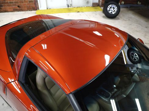 Used 2005 Chevrolet Corvette 2dr Cpe w/ Performance Handling Package image 24