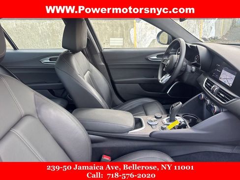Used 2022 Alfa Romeo Giulia Ti image 16