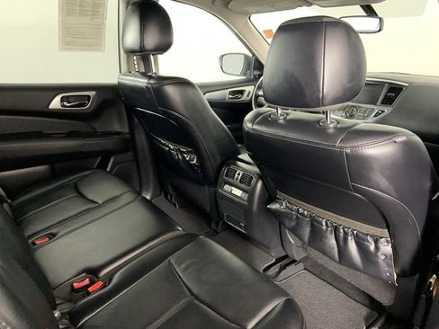 Used 2019 Nissan Pathfinder SL image 31