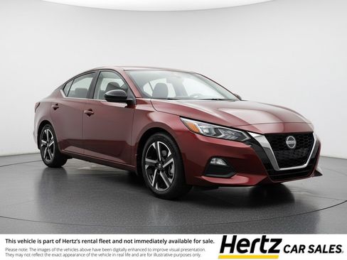 Used 2025 Nissan Sentra SV FWD image 1