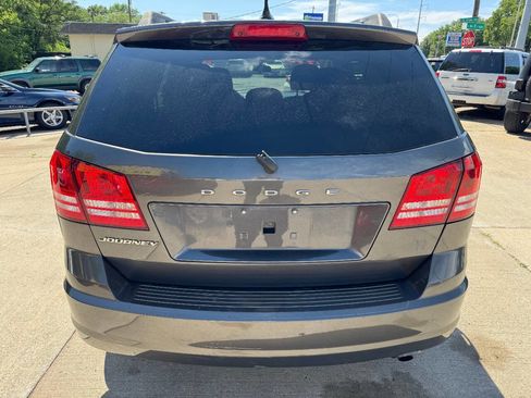 Used 2018 Dodge Journey SE image 6