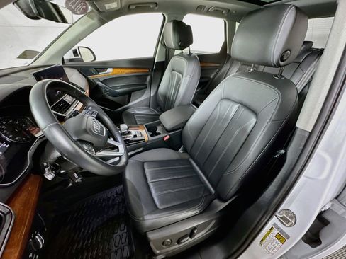 Used 2023 Audi Q5 2.0T Premium w/ Convenience Package AWD/4WD image 13
