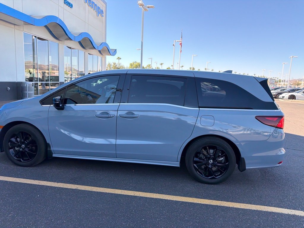 Certified 2023 Honda Odyssey Sport image 4