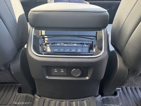 Used 2025 INFINITI QX80 Pure image 13