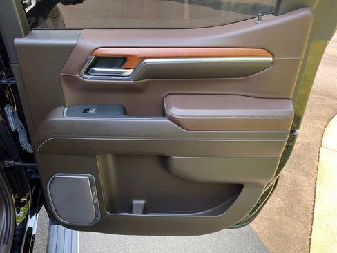 Used 2023 GMC Sierra 1500 Denali w/ Denali Reserve Package AWD/4WD image 34