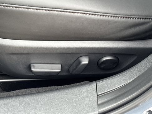 New 2026 MAZDA MAZDA3 2.5 Turbo Sedan w/Premium Plus image 18