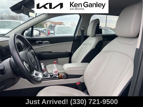 Certified 2023 Kia Sportage EX image 11