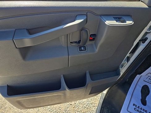 Used 2016 Chevrolet Express 3500 LT w/ LT Preferred Equipment Group image 16