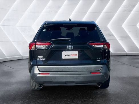 Used 2024 Toyota RAV4 LE image 5