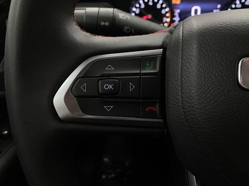 Used 2025 Jeep Compass Trailhawk w/ Trailer Tow Group image 16