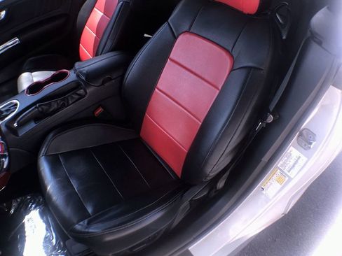 Used 2020 Ford Mustang Premium image 14