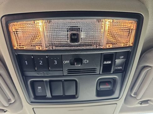 Used 2023 Toyota 4Runner SR5 Premium w/ Moonroof Package RWD image 20