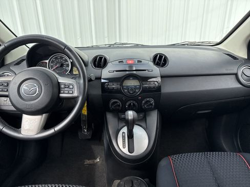 Used 2011 MAZDA MAZDA2 Touring FWD image 18